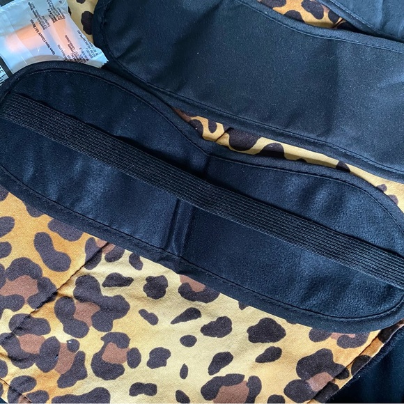 3 Black Sleep Masks + Foam Ear Plugs - Picture 2 of 3